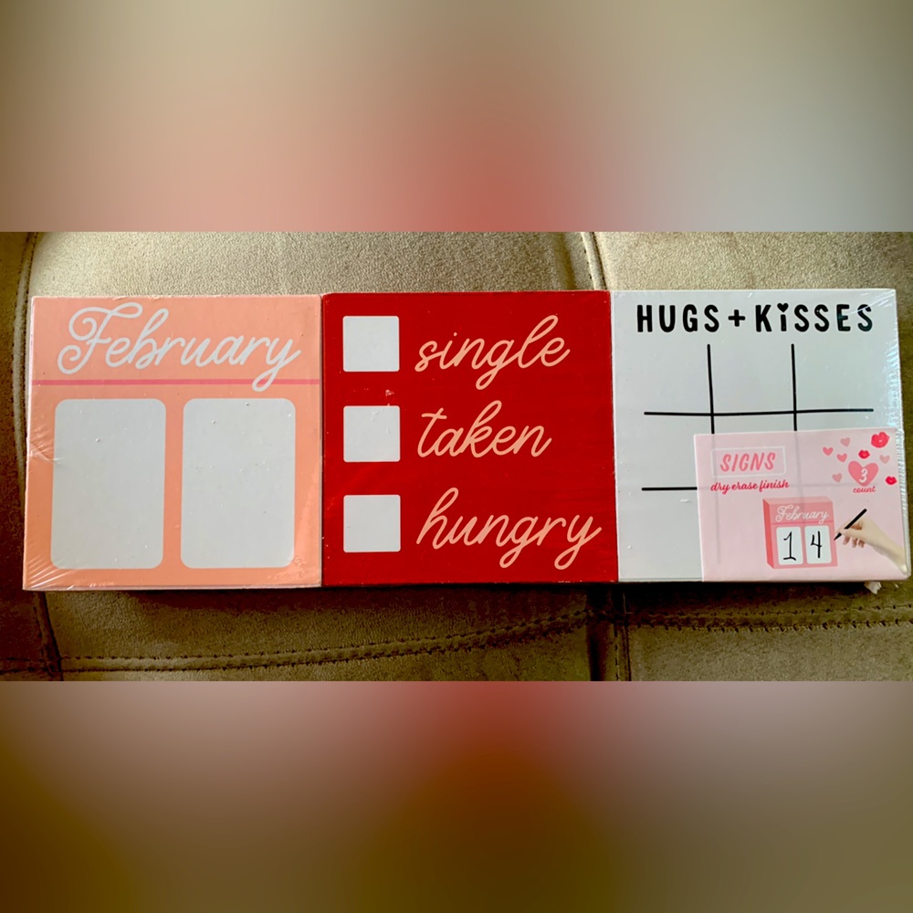 Valentine’s Day 3 wooden signs